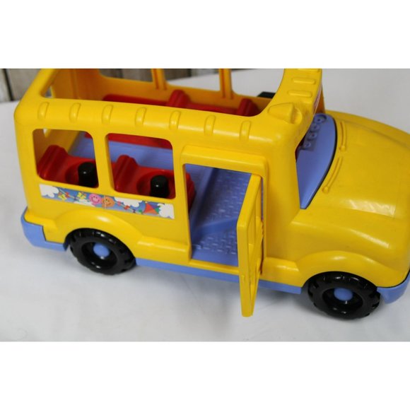 1998 Fisher Price School Bus & Characters - Picture 15 of 16